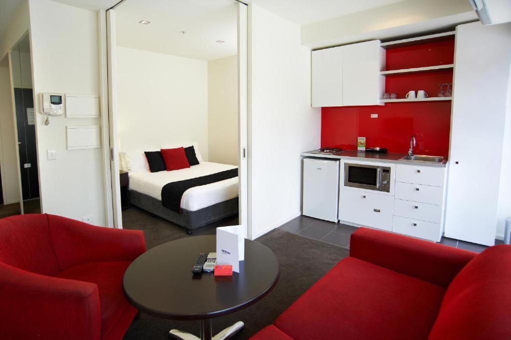 Comfort Apartments On Elizabeth Melbourne Exterior photo