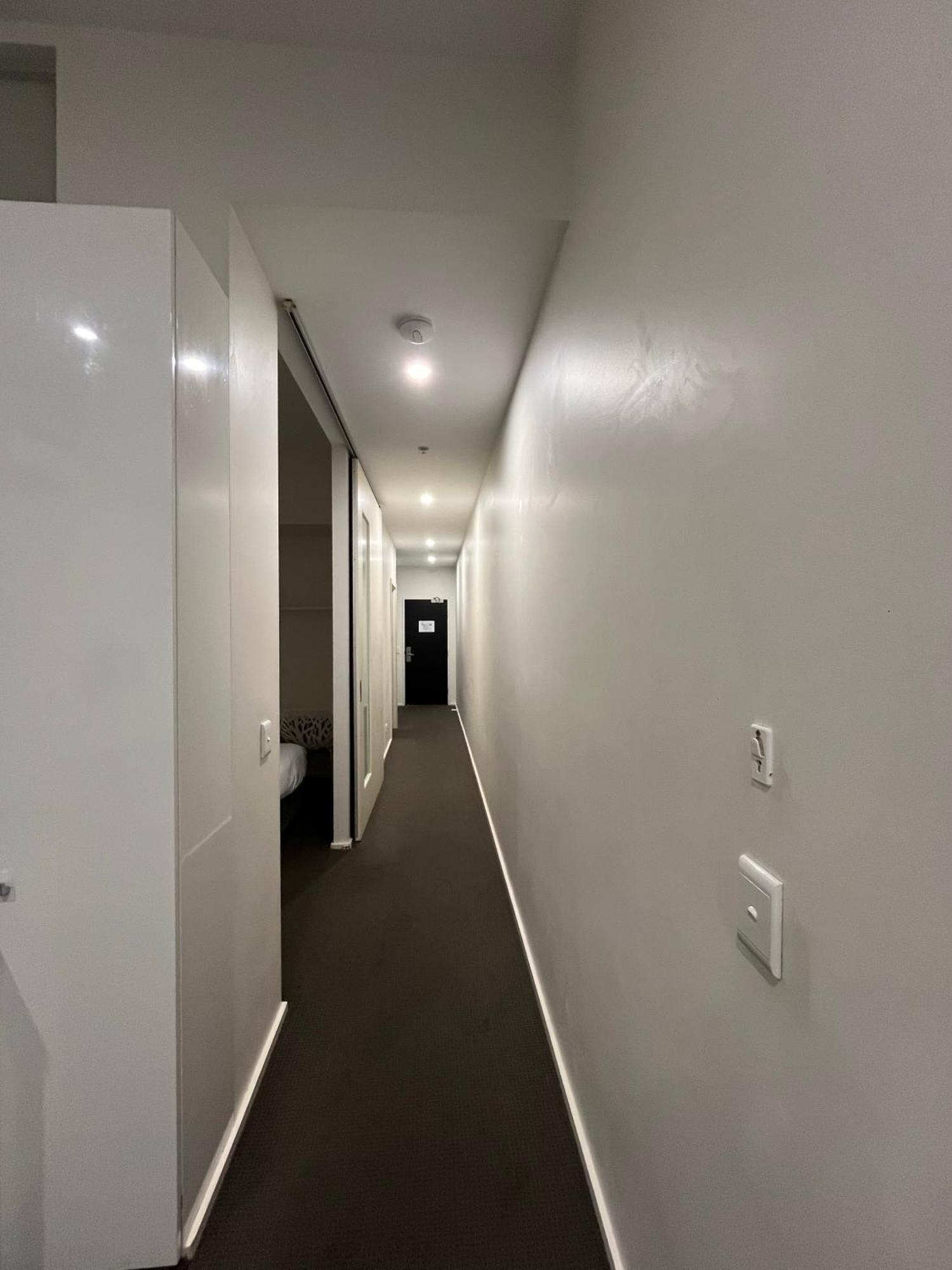 Comfort Apartments On Elizabeth Melbourne Exterior photo